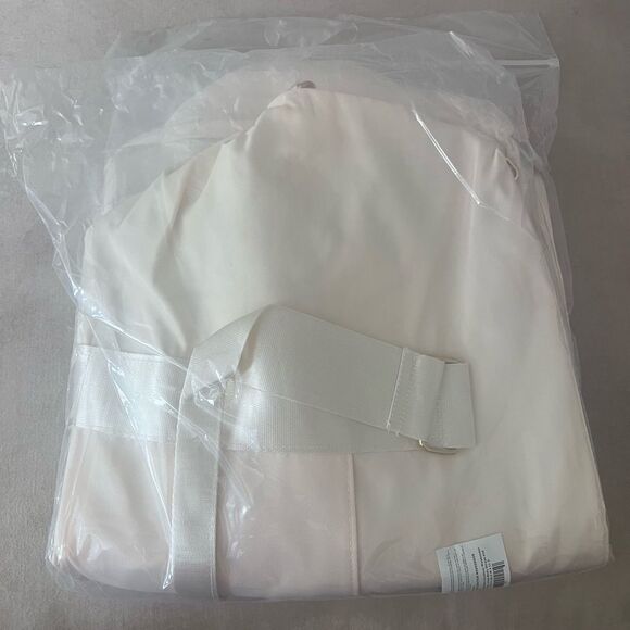 Rachel Zoe x Curateur Weekender Bag NWT - Picture 4 of 6